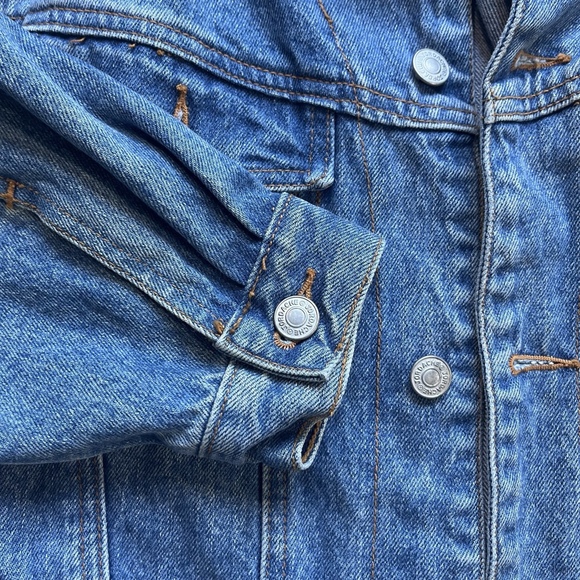 Vintage Jordache Oversized Denim Trucker Jacket Women’s Small Blue Button Down - Picture 10 of 12